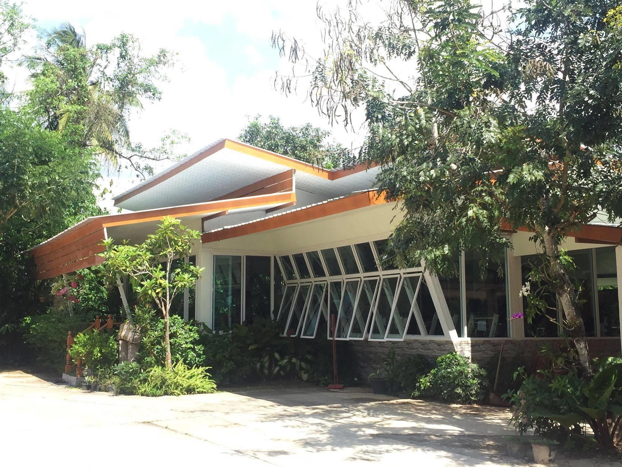 Baan Bangrak Residence Trang Εξωτερικό φωτογραφία