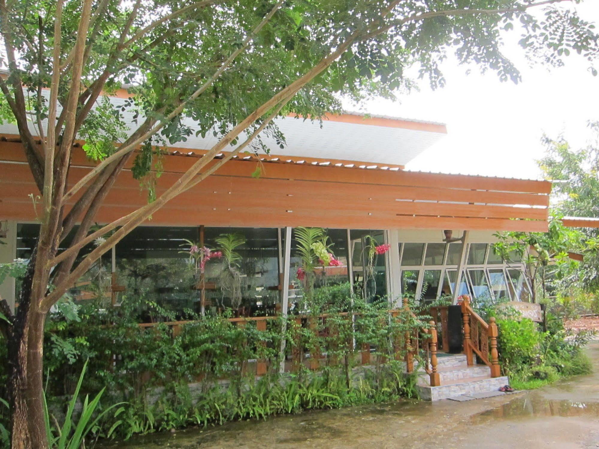 Baan Bangrak Residence Trang Εξωτερικό φωτογραφία